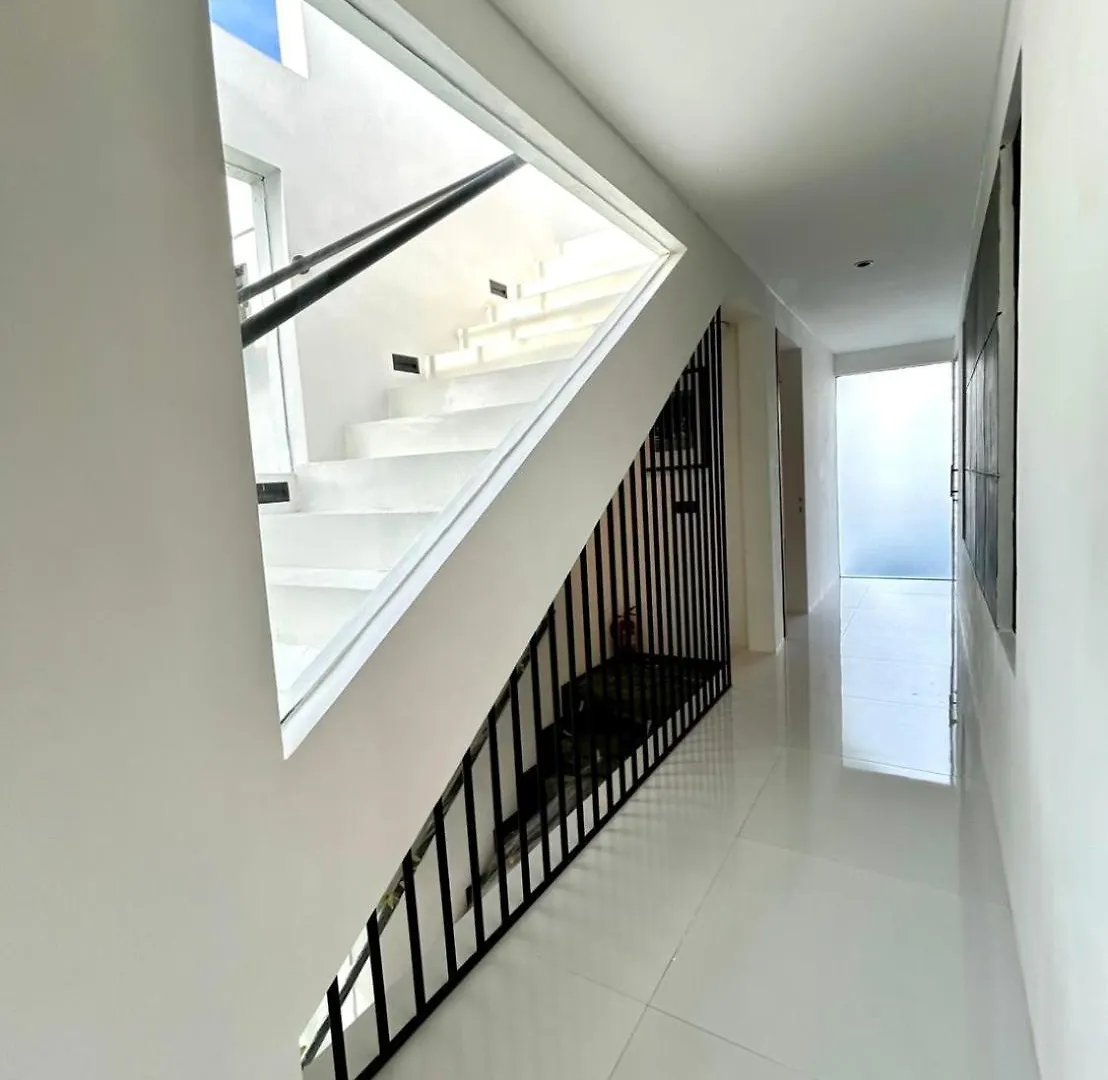 Villa Kawis Seminyak  Seminyak (Bali)